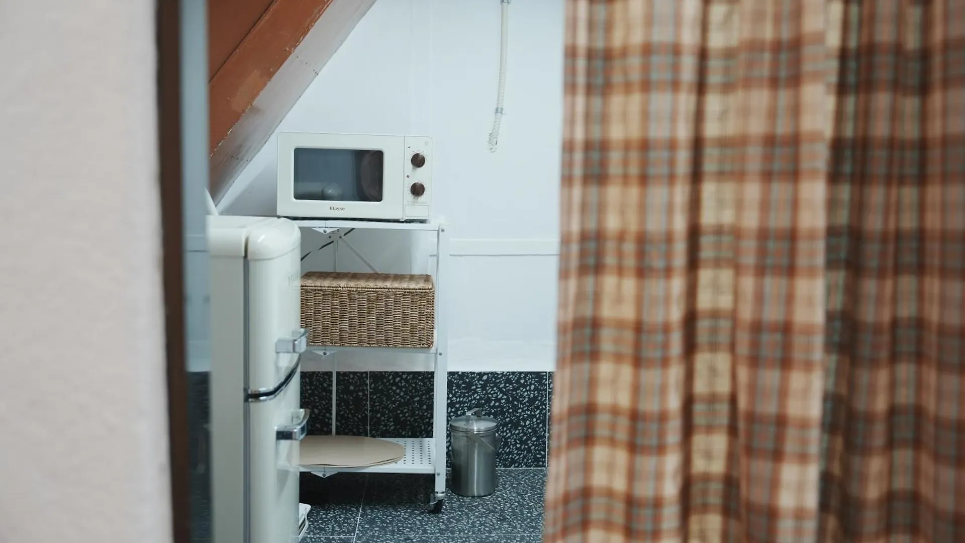 Licensed Private Hanok With Courtyard For 7, 10 Min To Metro Μπουσάν Διαμέρισμα