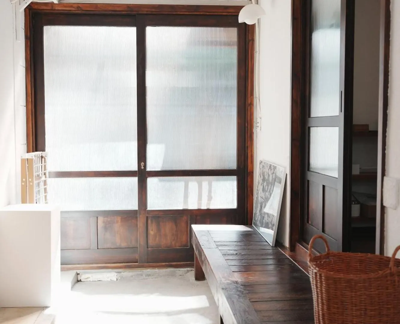 Licensed Private Hanok With Courtyard For 7, 10 Min To Metro Busan
