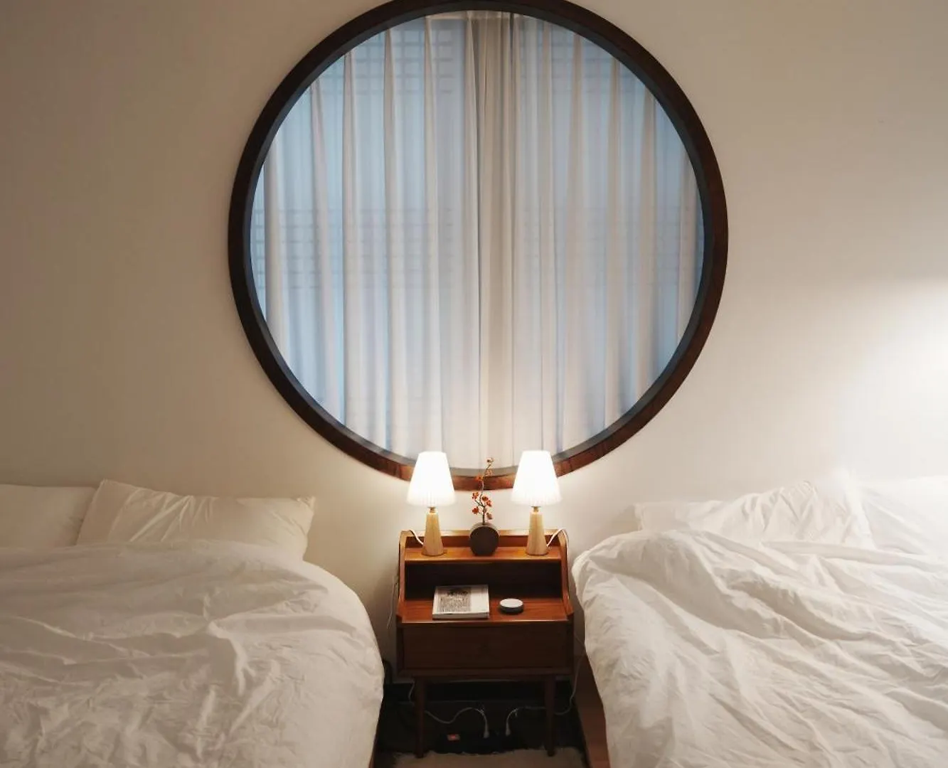 Licensed Private Hanok With Courtyard For 7, 10 Min To Metro 부산광역시 대한민국